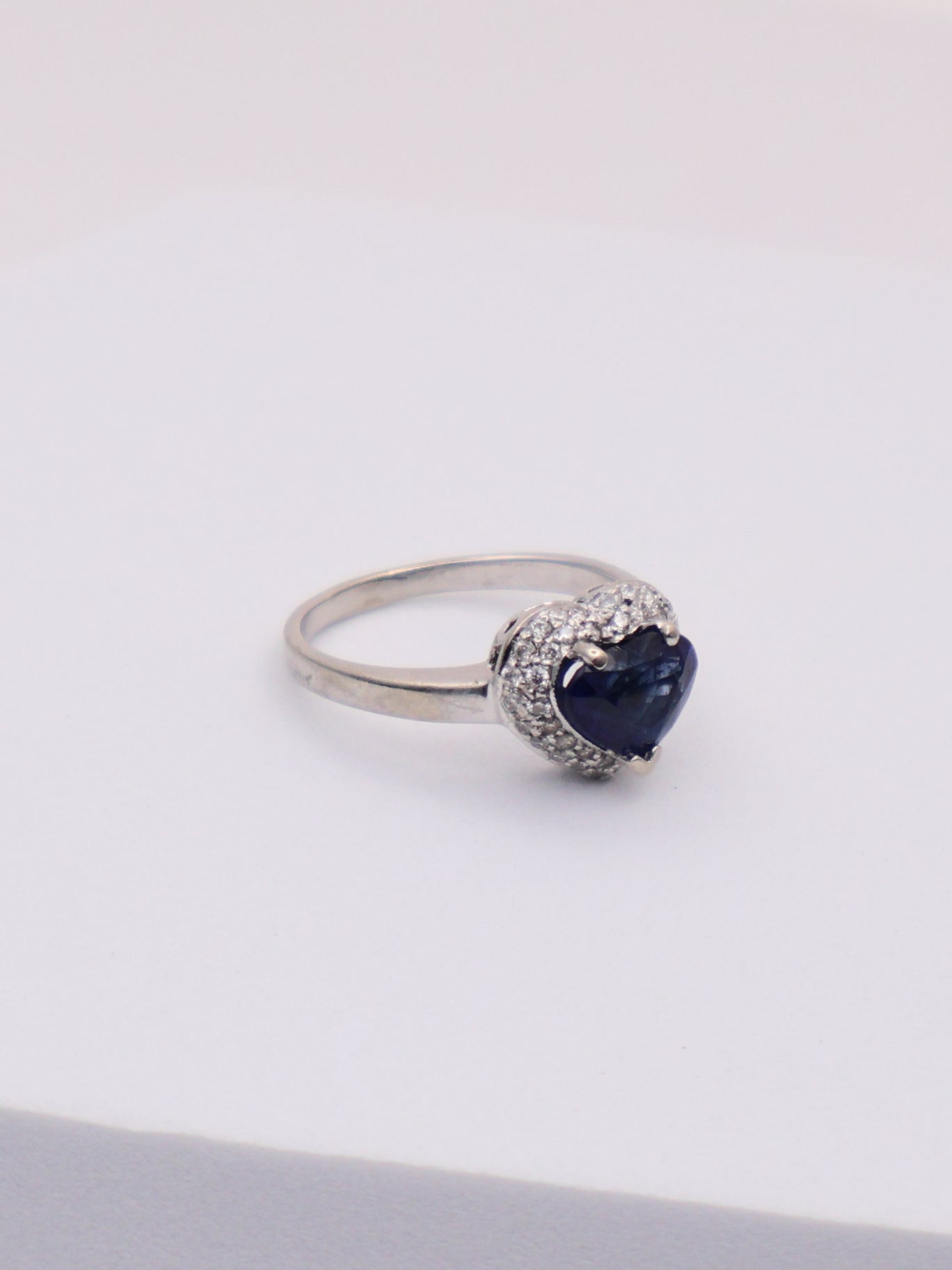14k White Gold Sapphire Heart & Diamond Ring