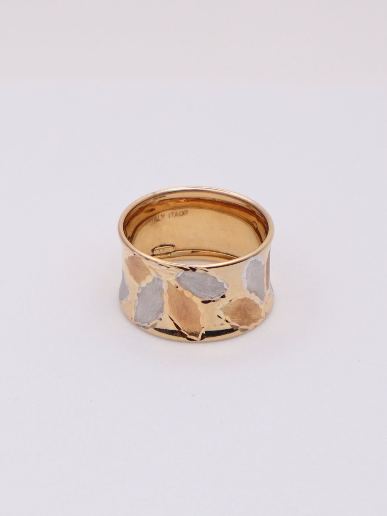14k Two Tone Flower Band