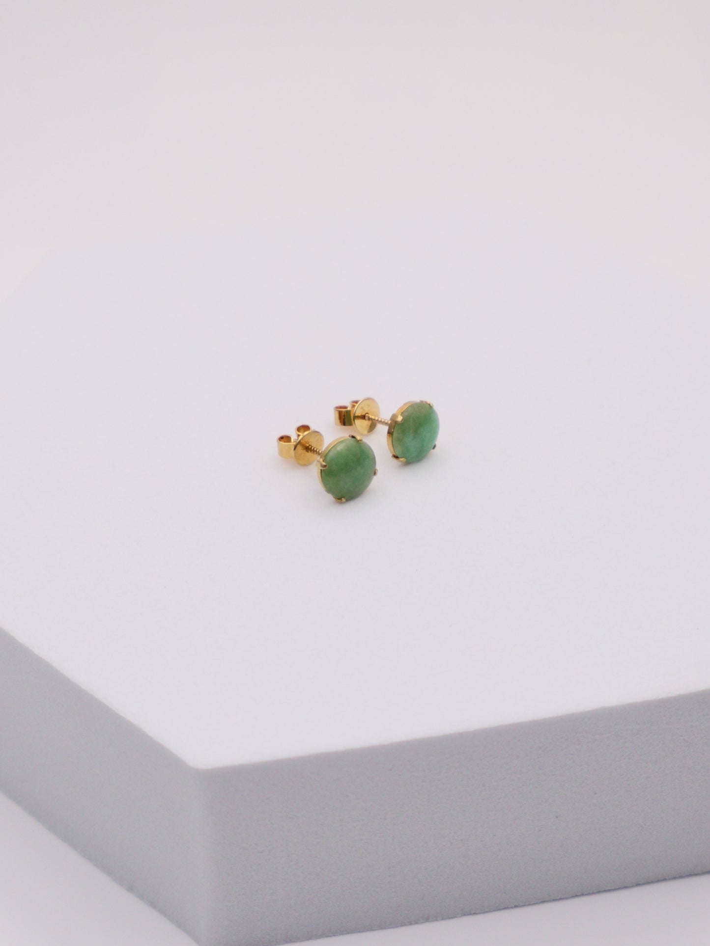 14k Gold Round Jade Studs
