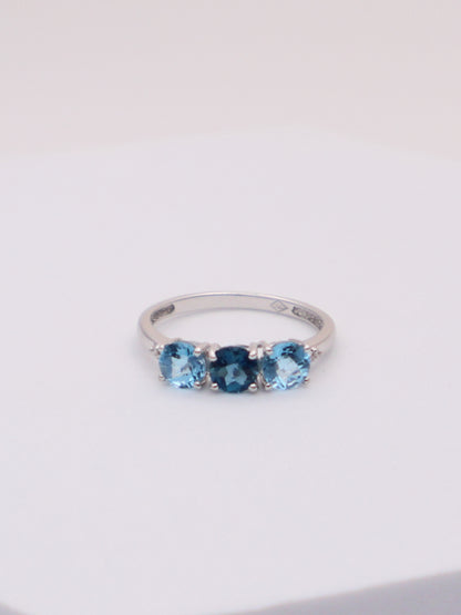 10k White Gold Blue Topaz Ring