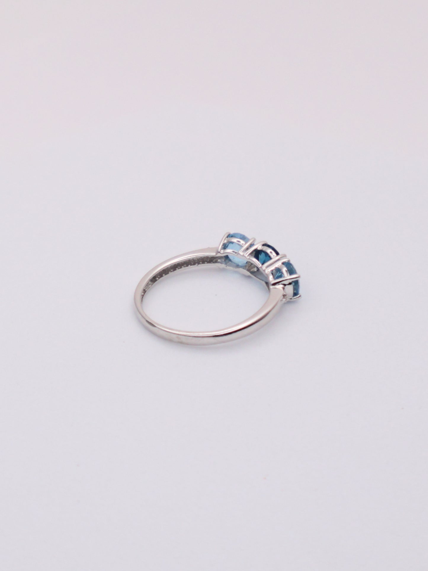 10k White Gold Blue Topaz Ring