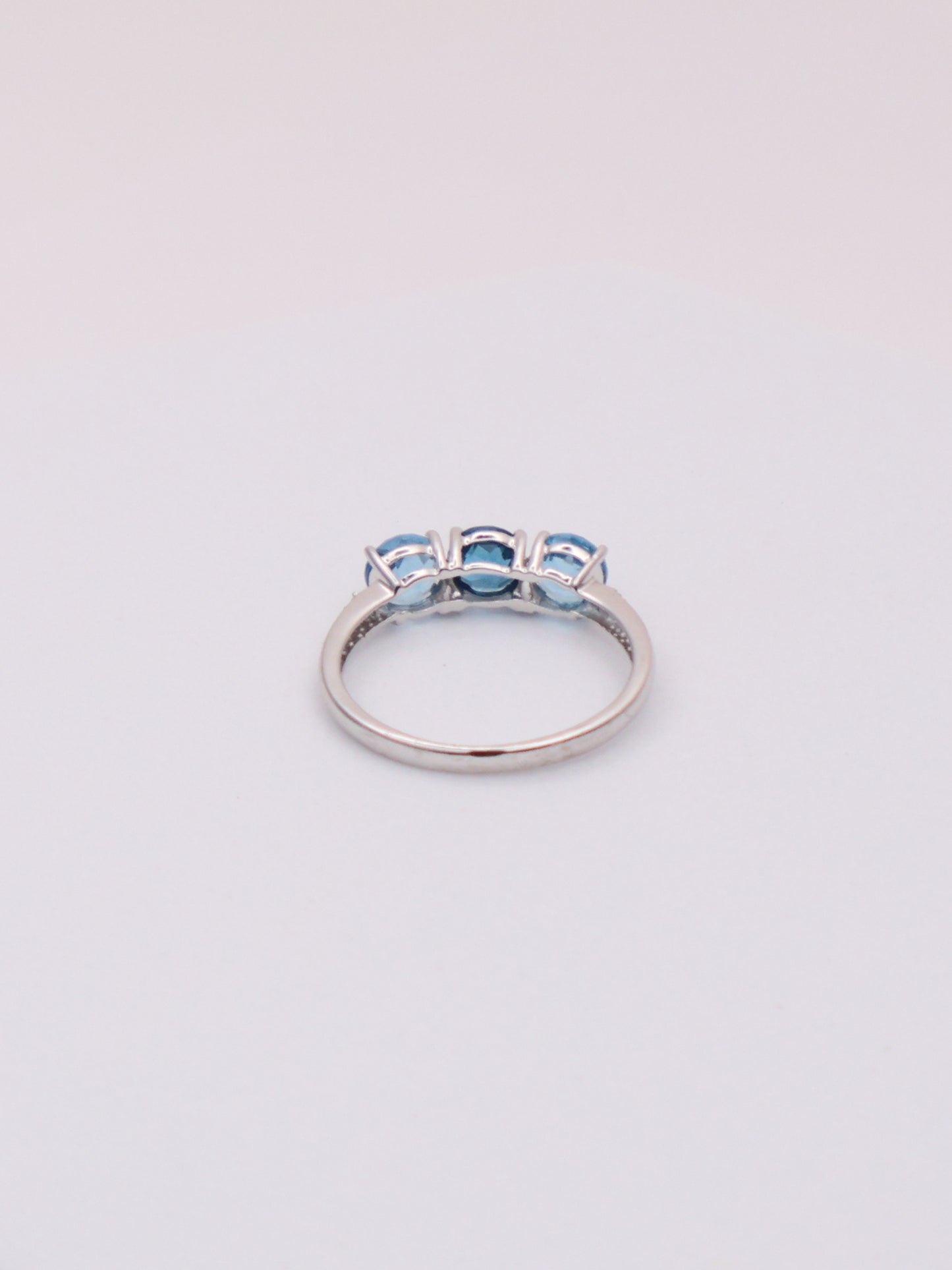 10k White Gold Blue Topaz Ring