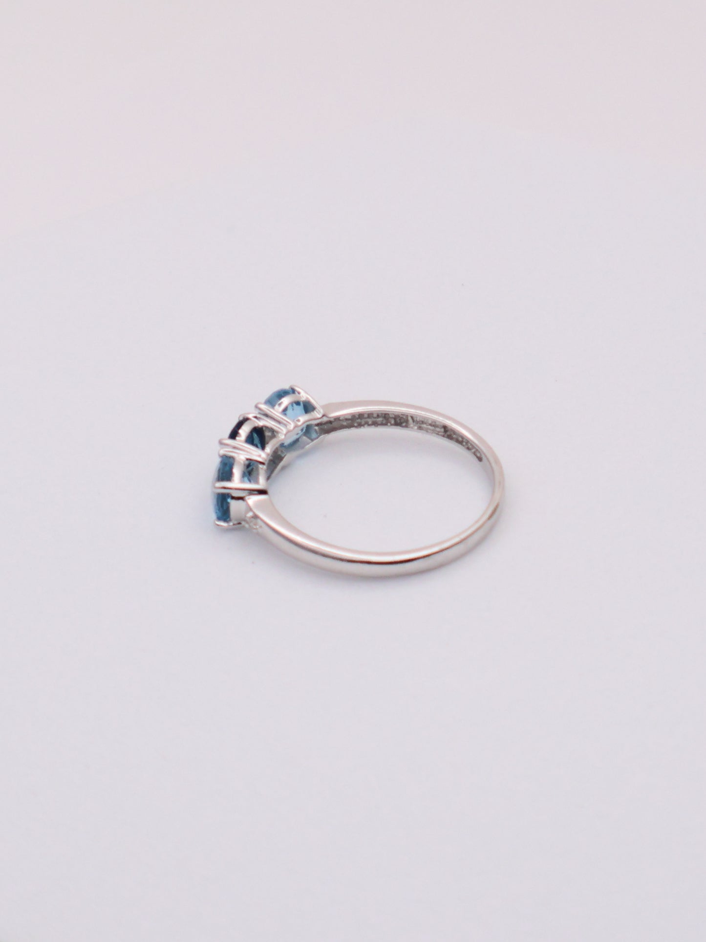 10k White Gold Blue Topaz Ring