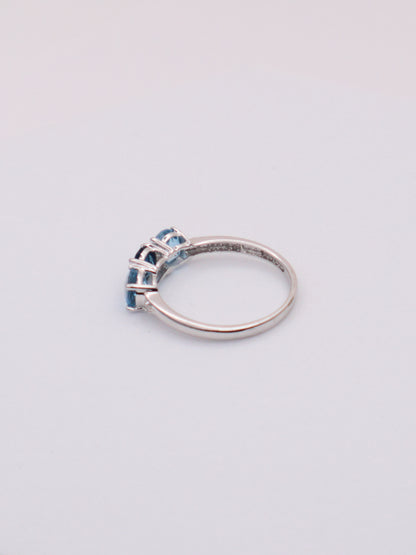 10k White Gold Blue Topaz Ring