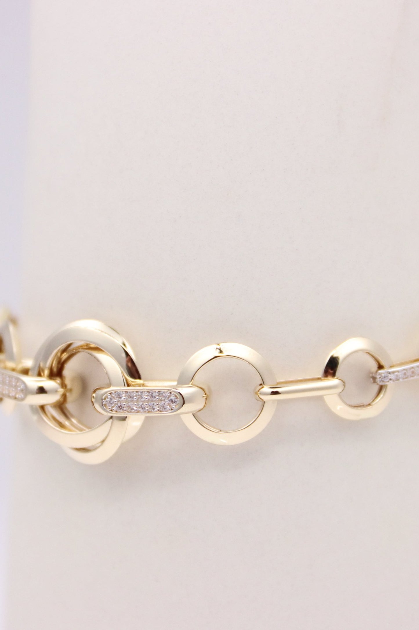 14k Gold Round and Oval Links Bracelet
