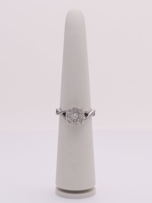 10k WG Round Diamond Cluster Ring
