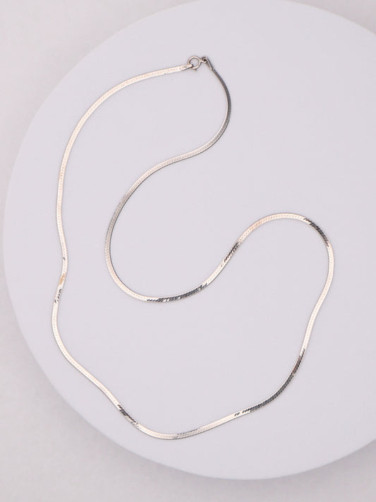 14k WG Herringbone