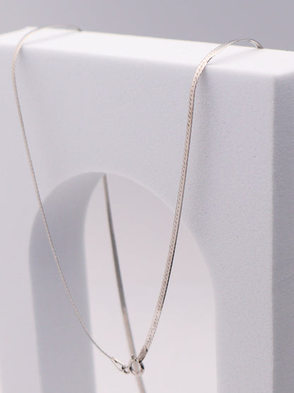 14k WG Herringbone