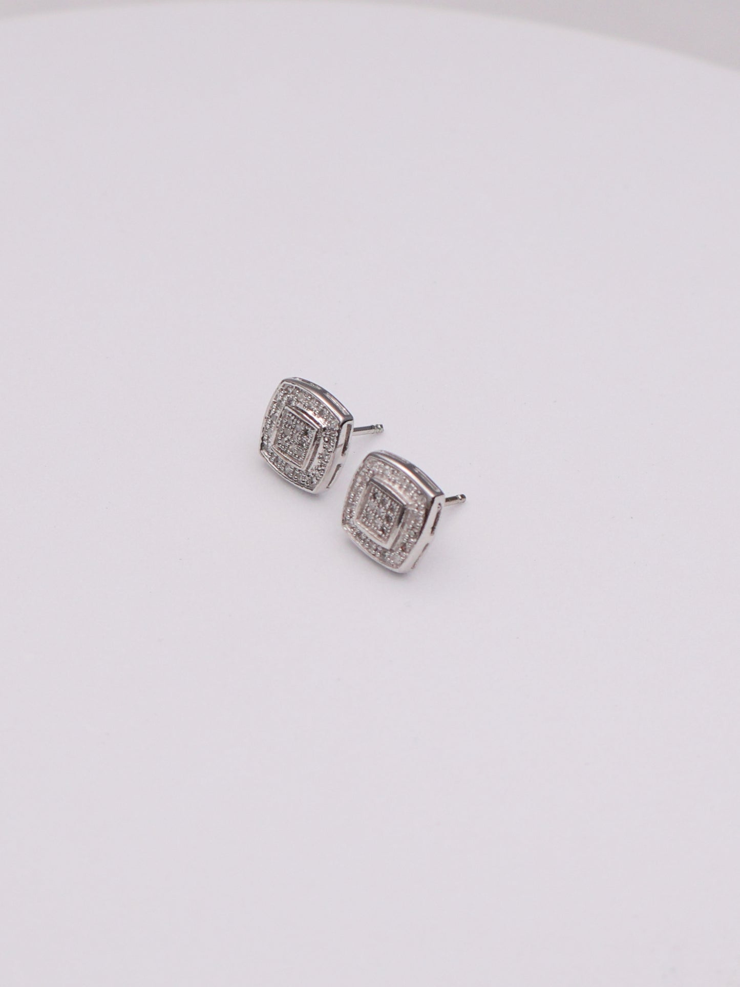 10k WG Diamond Earrings