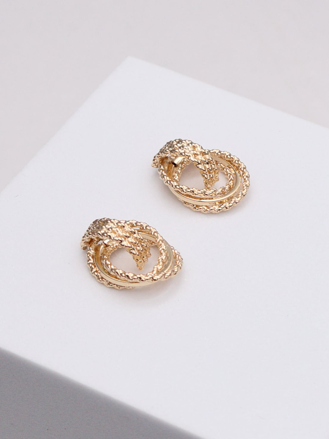 14k Rope Circle Earrings