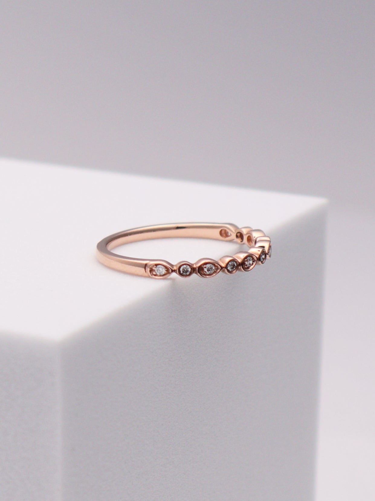 10k RG Diamond Band