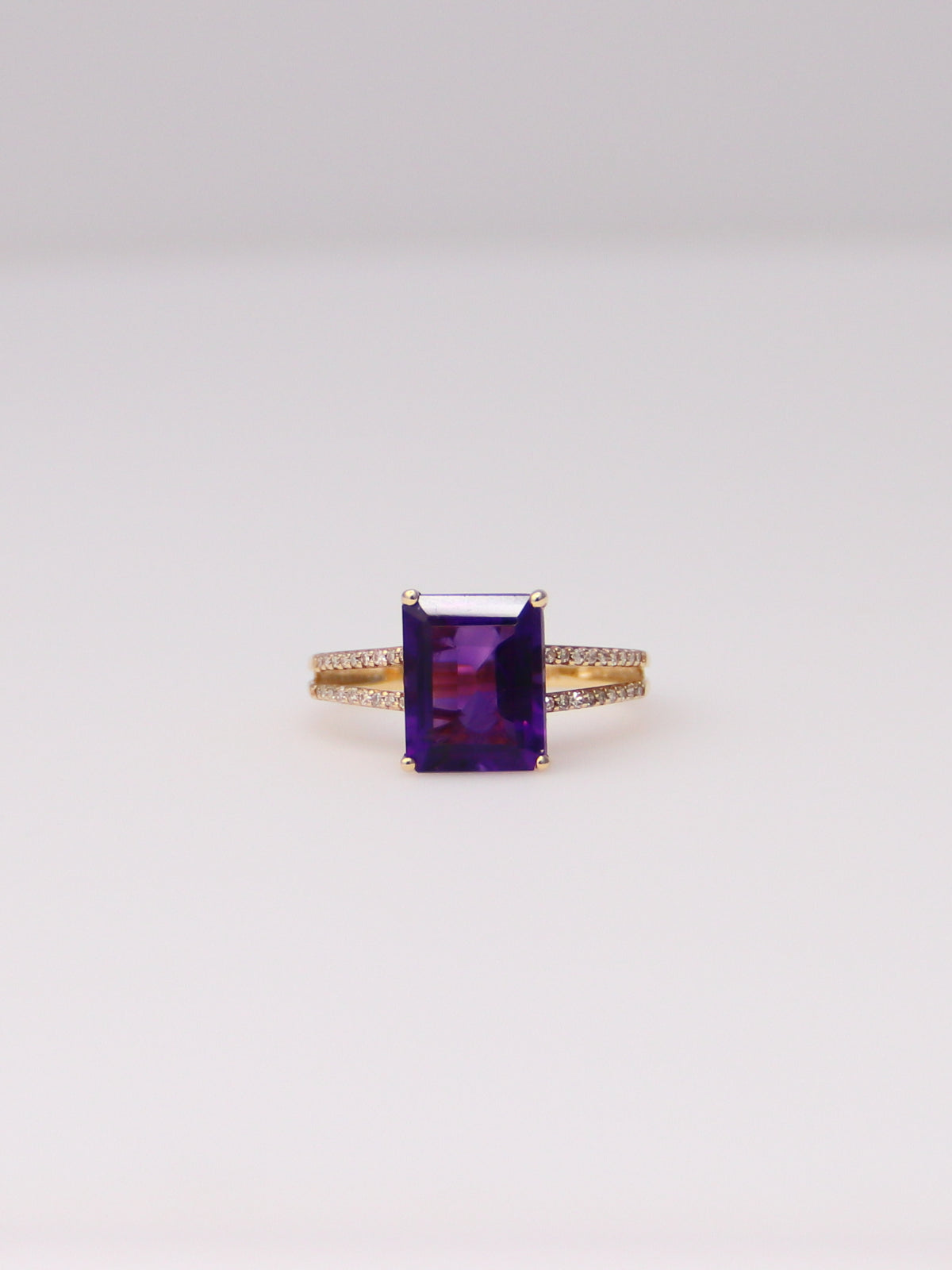 14K Yellow Gold Amethyst and Diamond Ring
