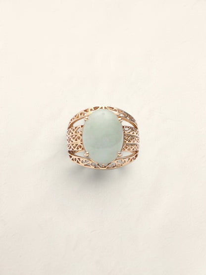 14k Oval Jade Ring