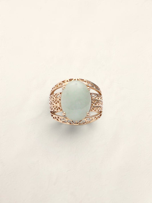 14k Oval Jade Ring