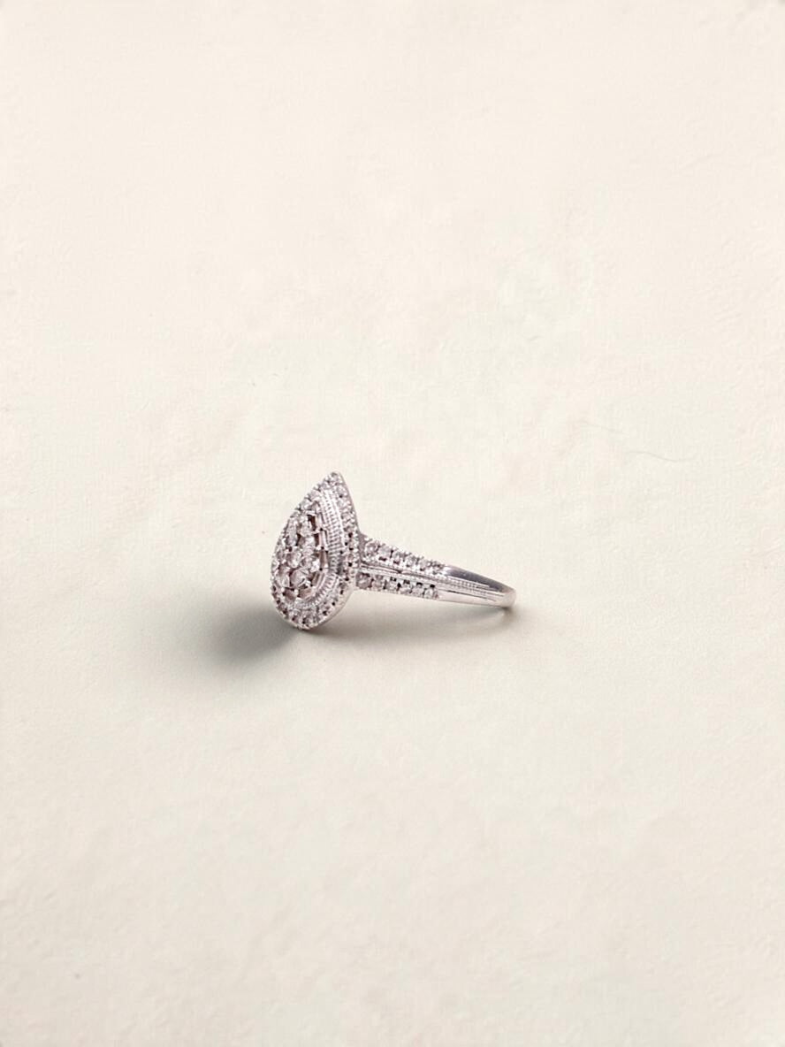 10K White Gold Pear Diamond Ring