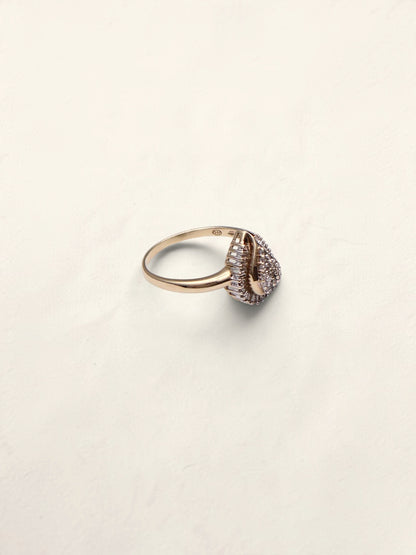 10k Pear Diamond Ring