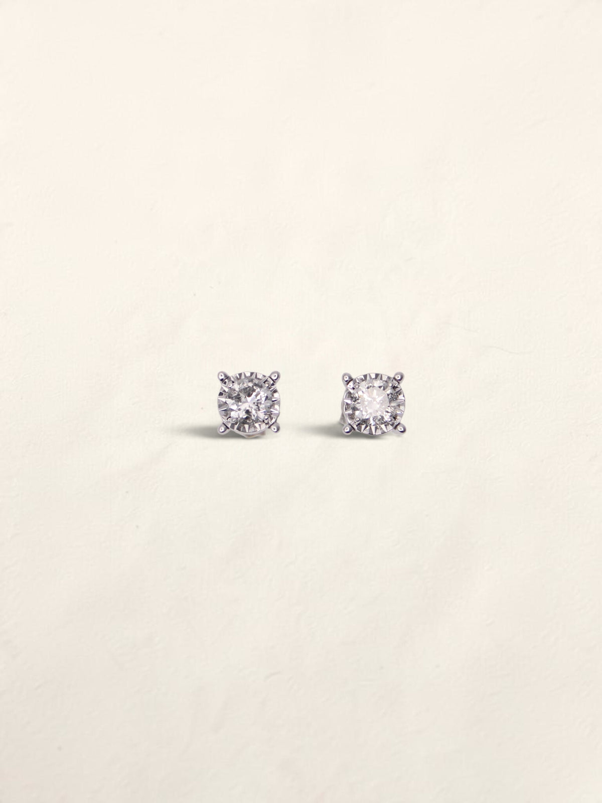 10K White Gold Round Diamond Studs