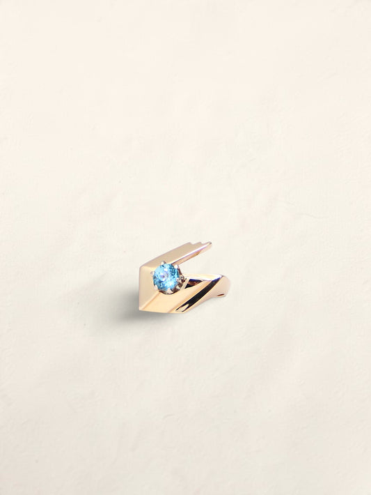 14K Yellow Gold Blue Topaz Abstract Ring