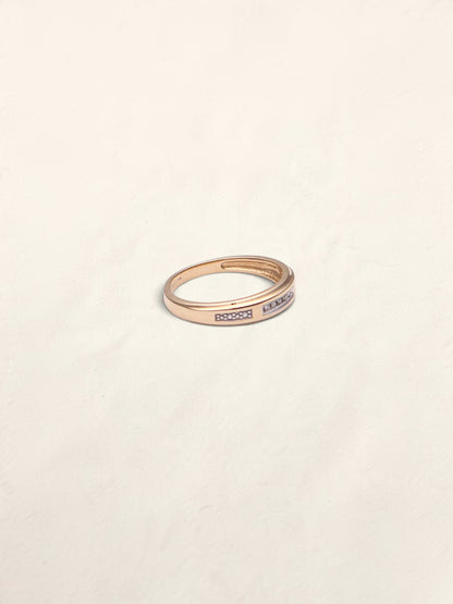 10k Diamond Chip Wedding Band