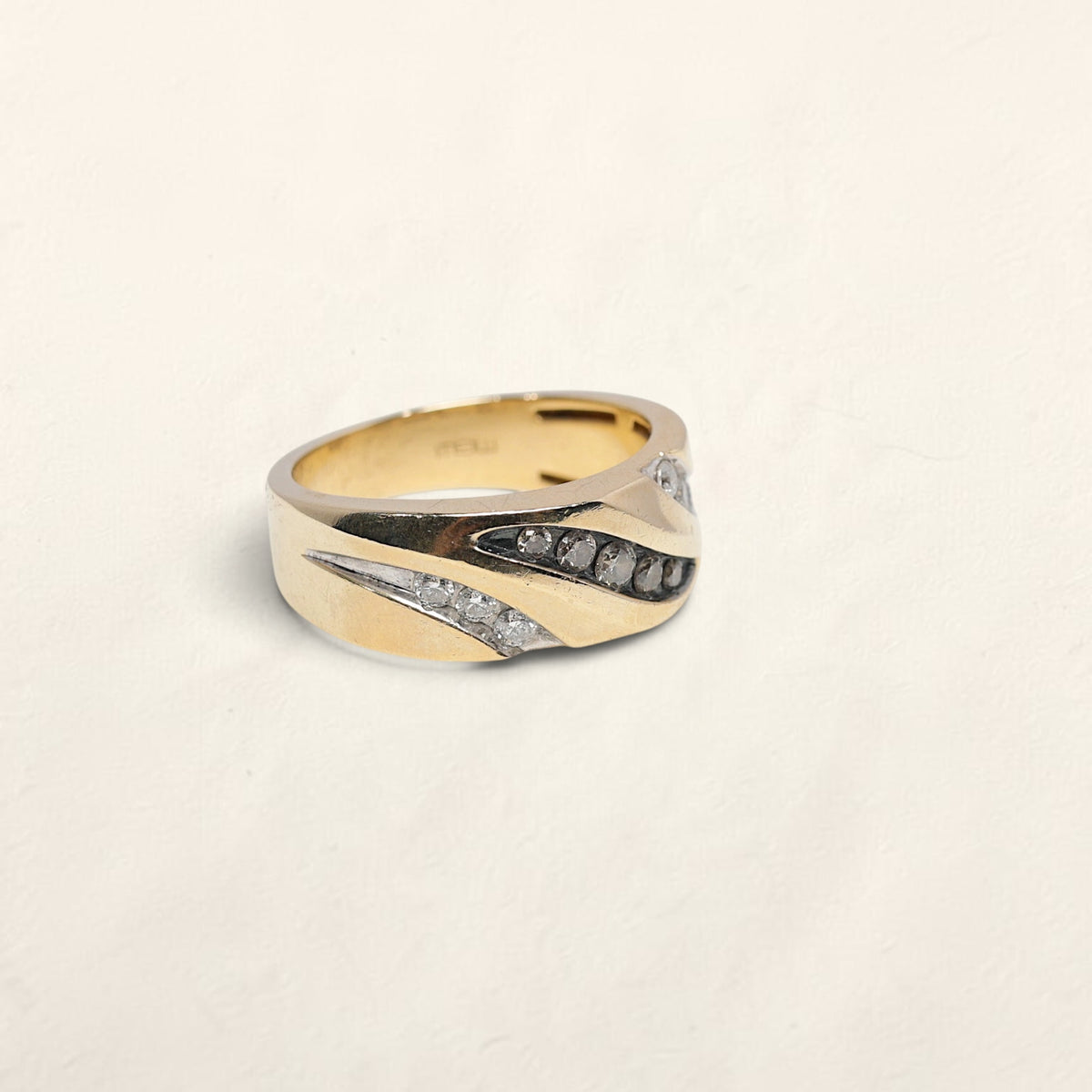 10K Yellow Gold Ring with Brown and White Diamonds