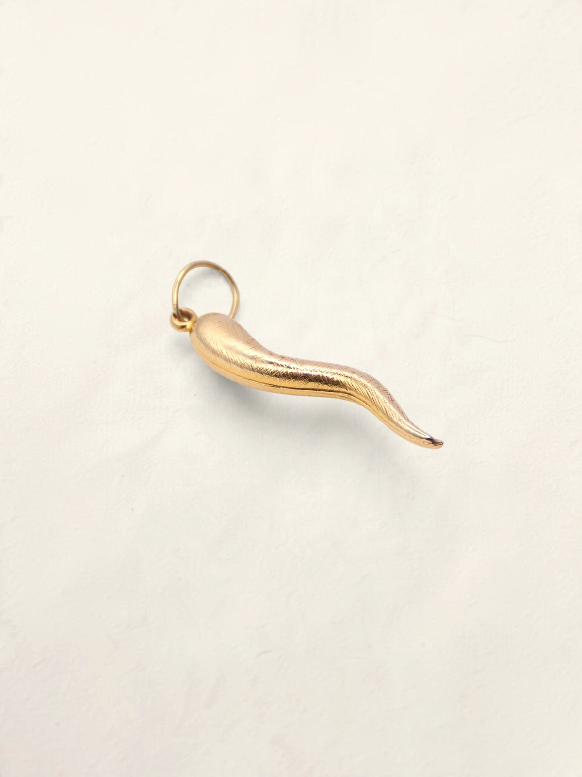 14K Yellow Gold Italian Horn Pendant