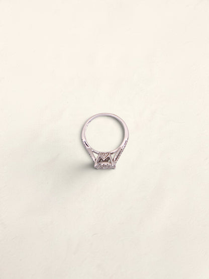 10k WG Round Diamond Cluster Ring
