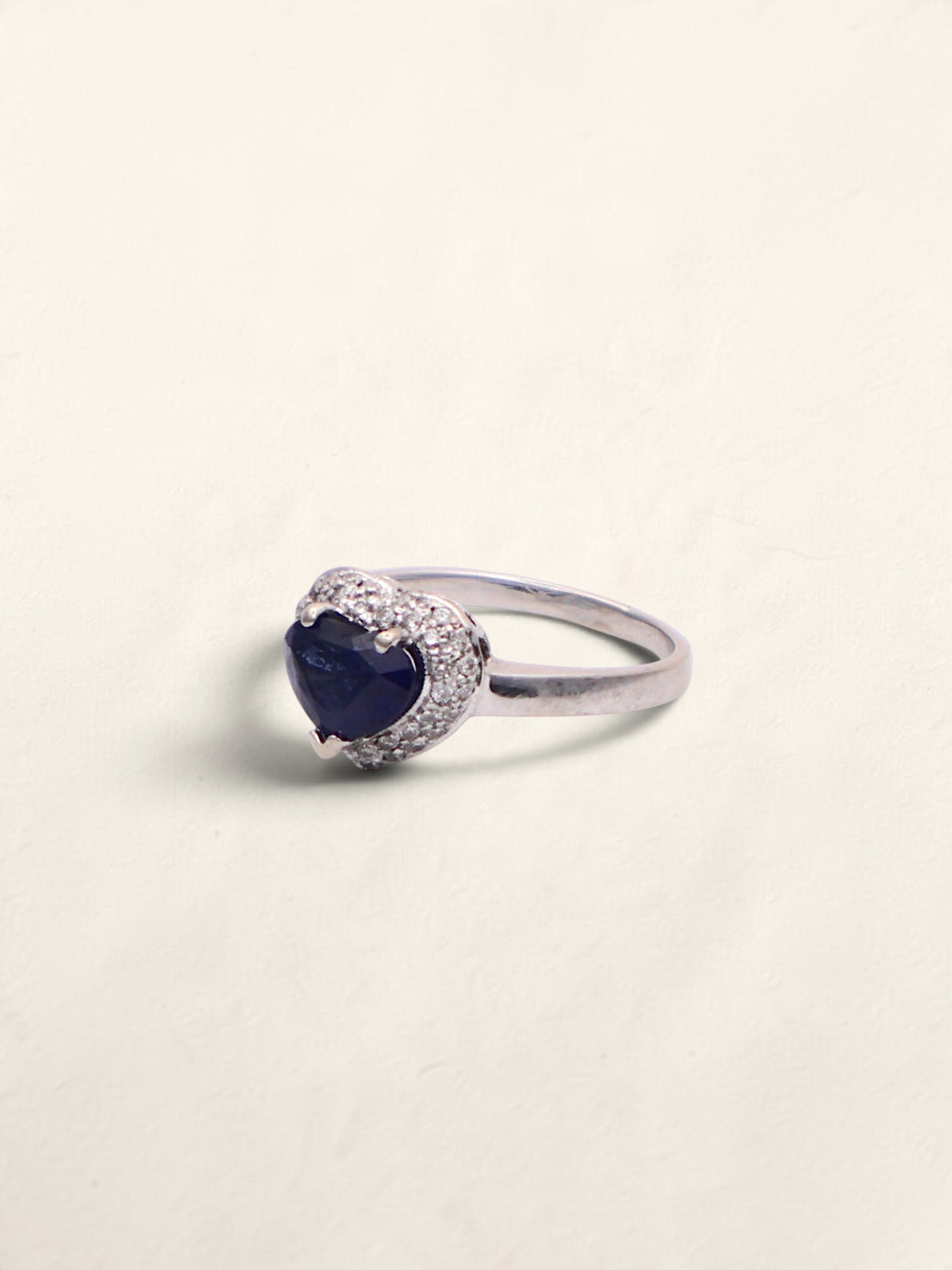 14k White Gold Sapphire Heart & Diamond Ring
