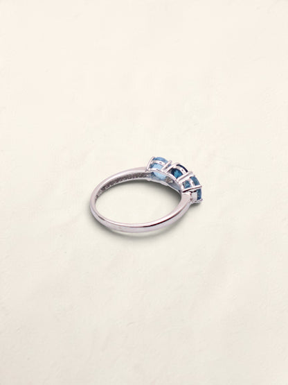 10k White Gold Blue Topaz Ring