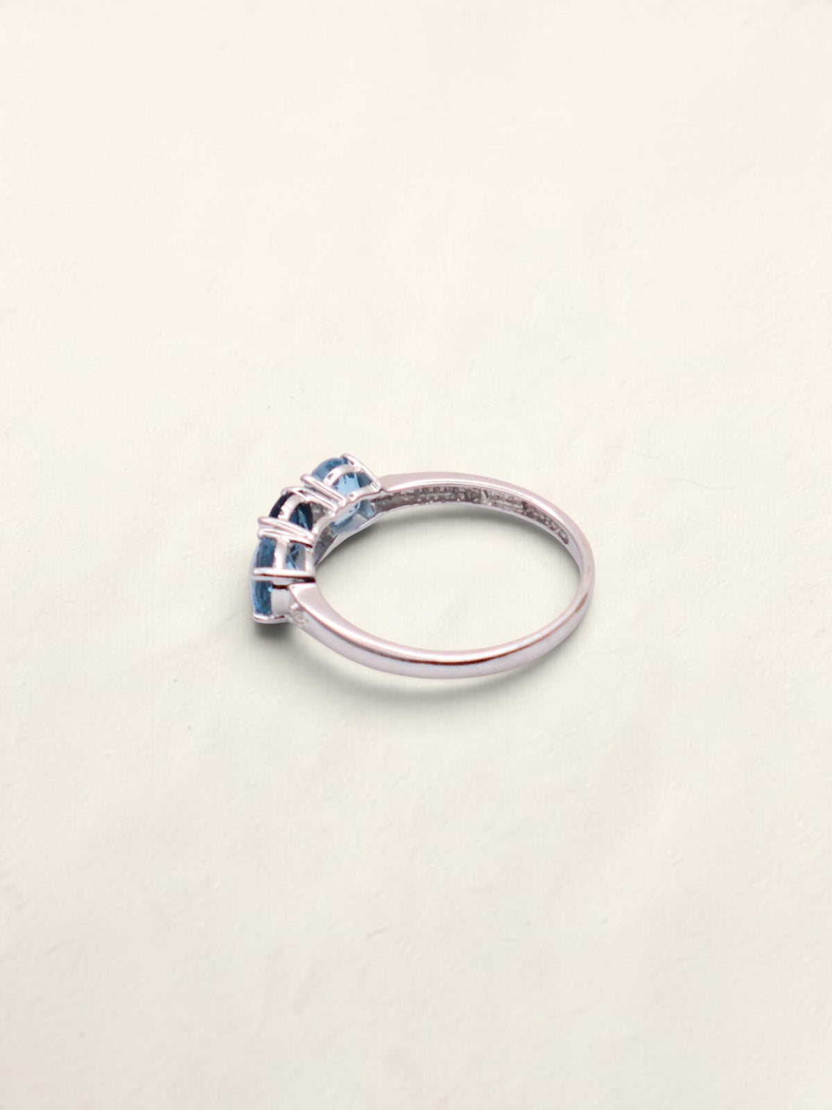 10k White Gold Blue Topaz Ring