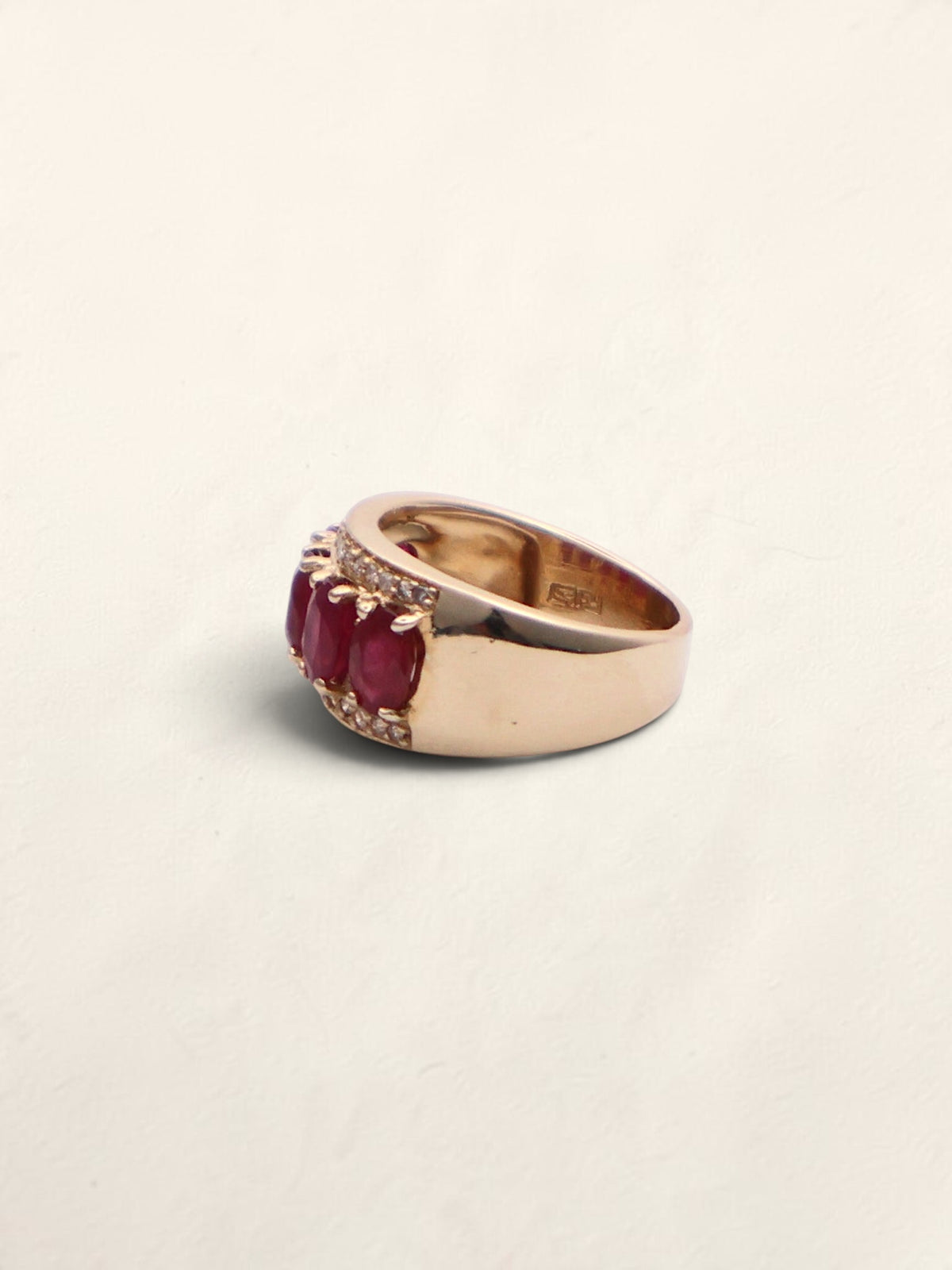 14k Gold Ruby & Diamond Ring