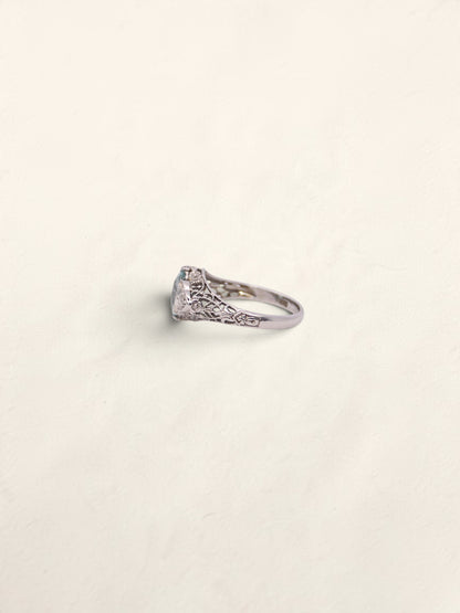 18K White Gold Vintage Aquamarine Diamond Ring