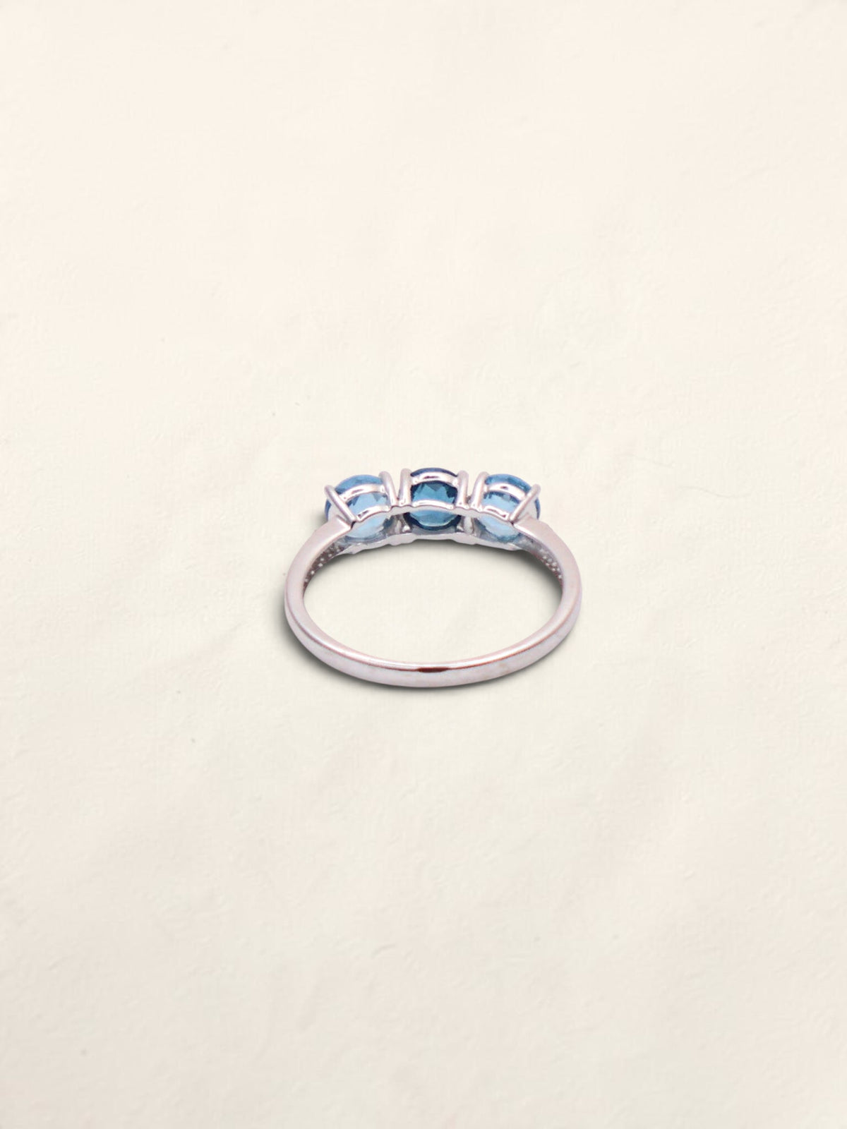 10k White Gold Blue Topaz Ring