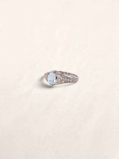 18K White Gold Vintage Aquamarine Diamond Ring