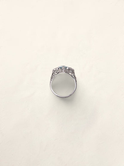 18K White Gold Vintage Aquamarine Diamond Ring