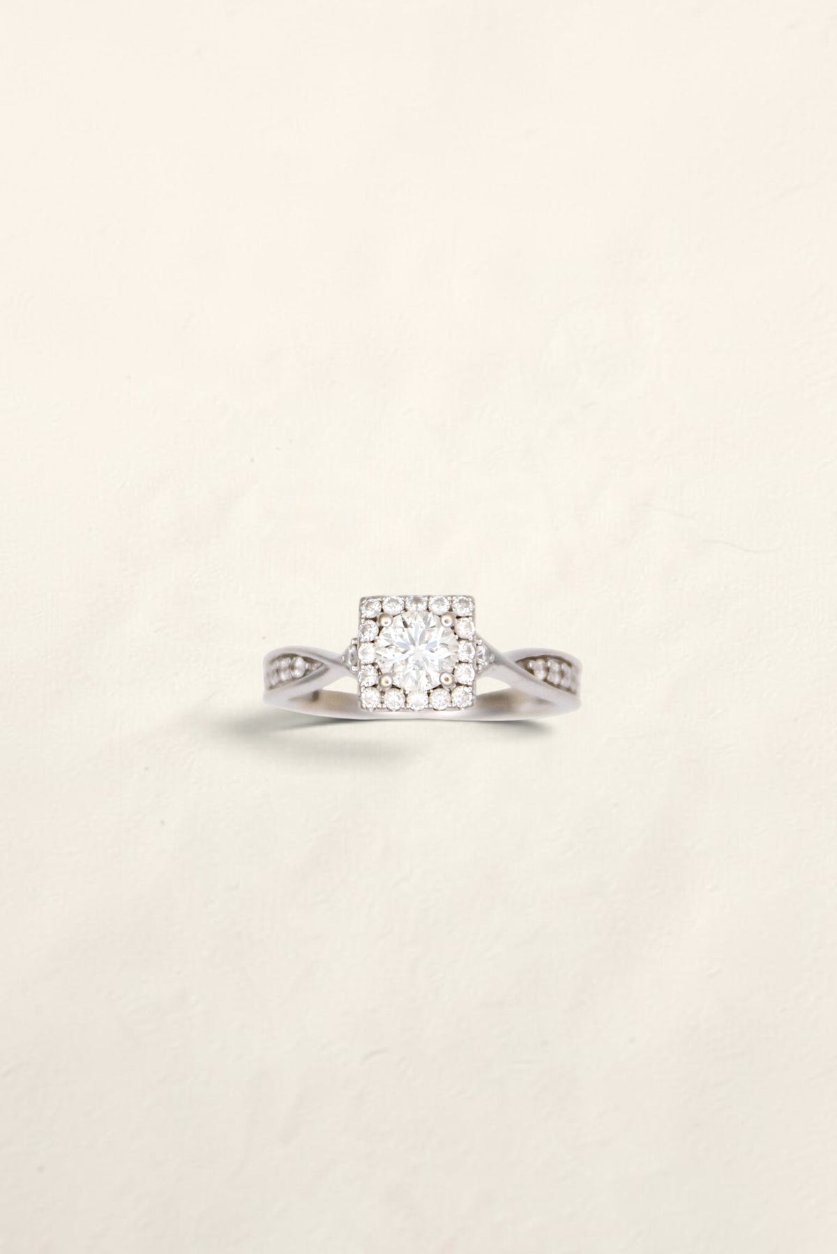 14K White Gold 'LEO' Diamond Ring