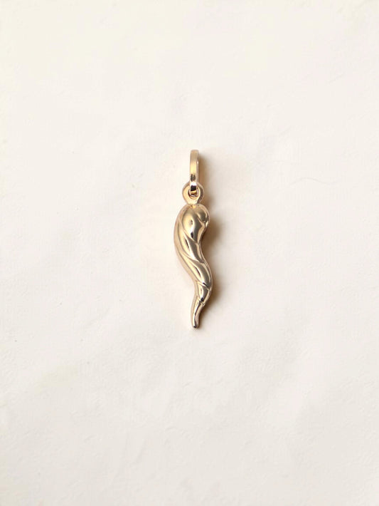 14K Yellow Gold Textured Italian Horn Pendant