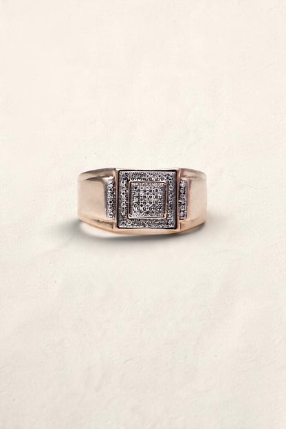 10K Graduated Moissanite Ring