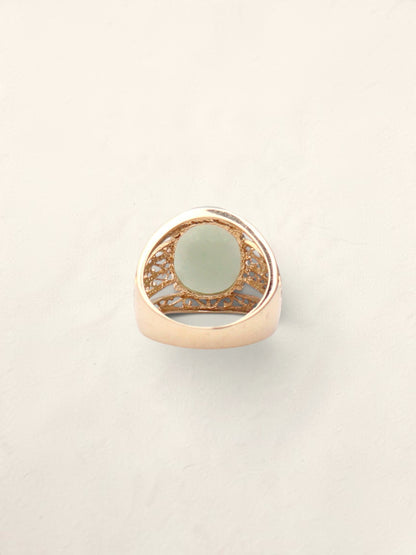 14k Oval Jade Ring