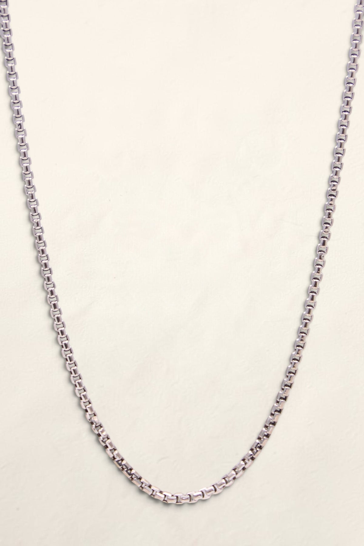 14K White Gold Rounded Box Necklace
