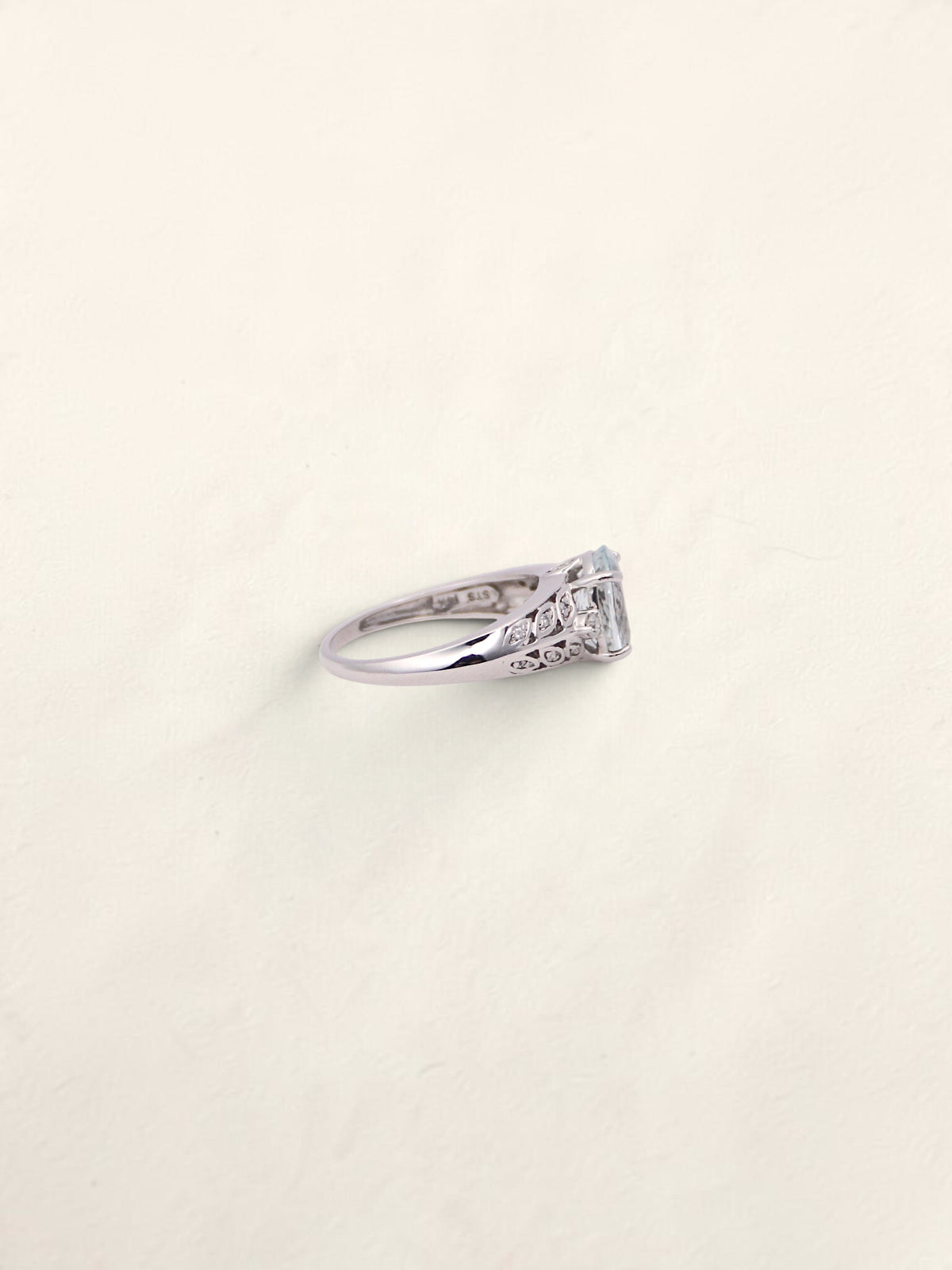 14K White Gold Aquamarine and Diamond Ring