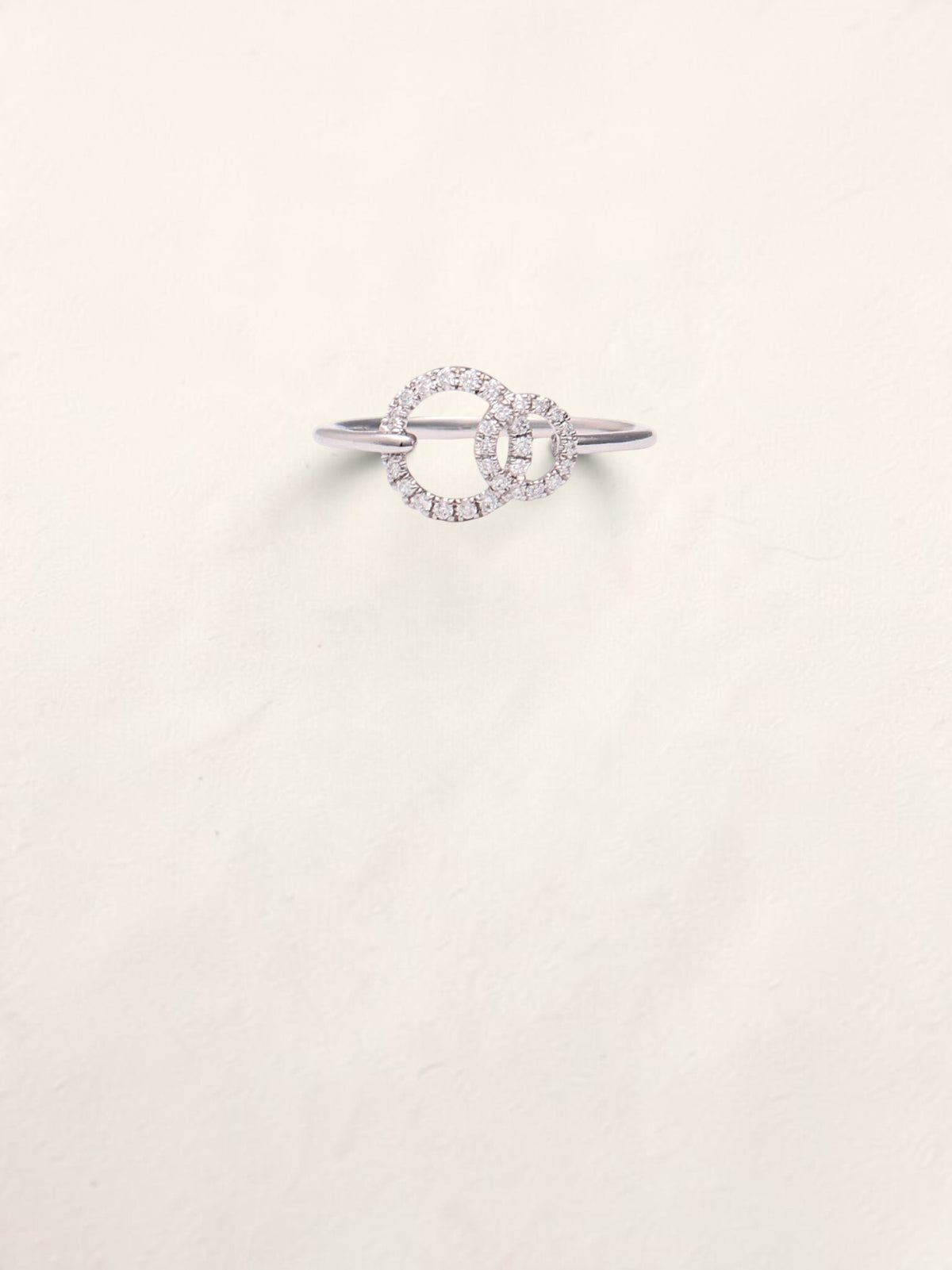 14k WG Diamond Circle Ring