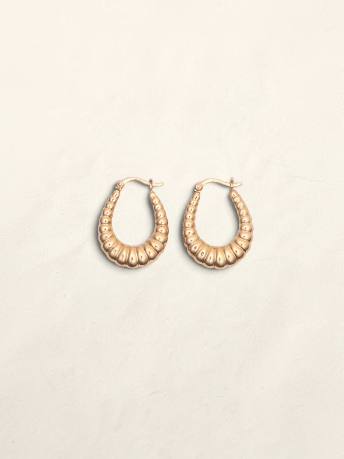 14k Gold Oval Shell Hoop Earrings