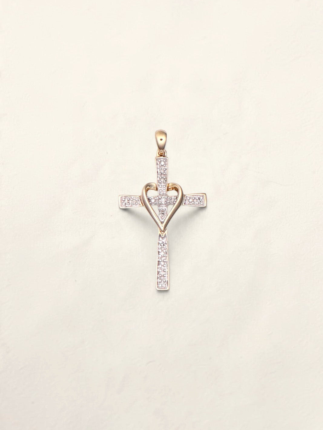 10k Diamond Heart Cross