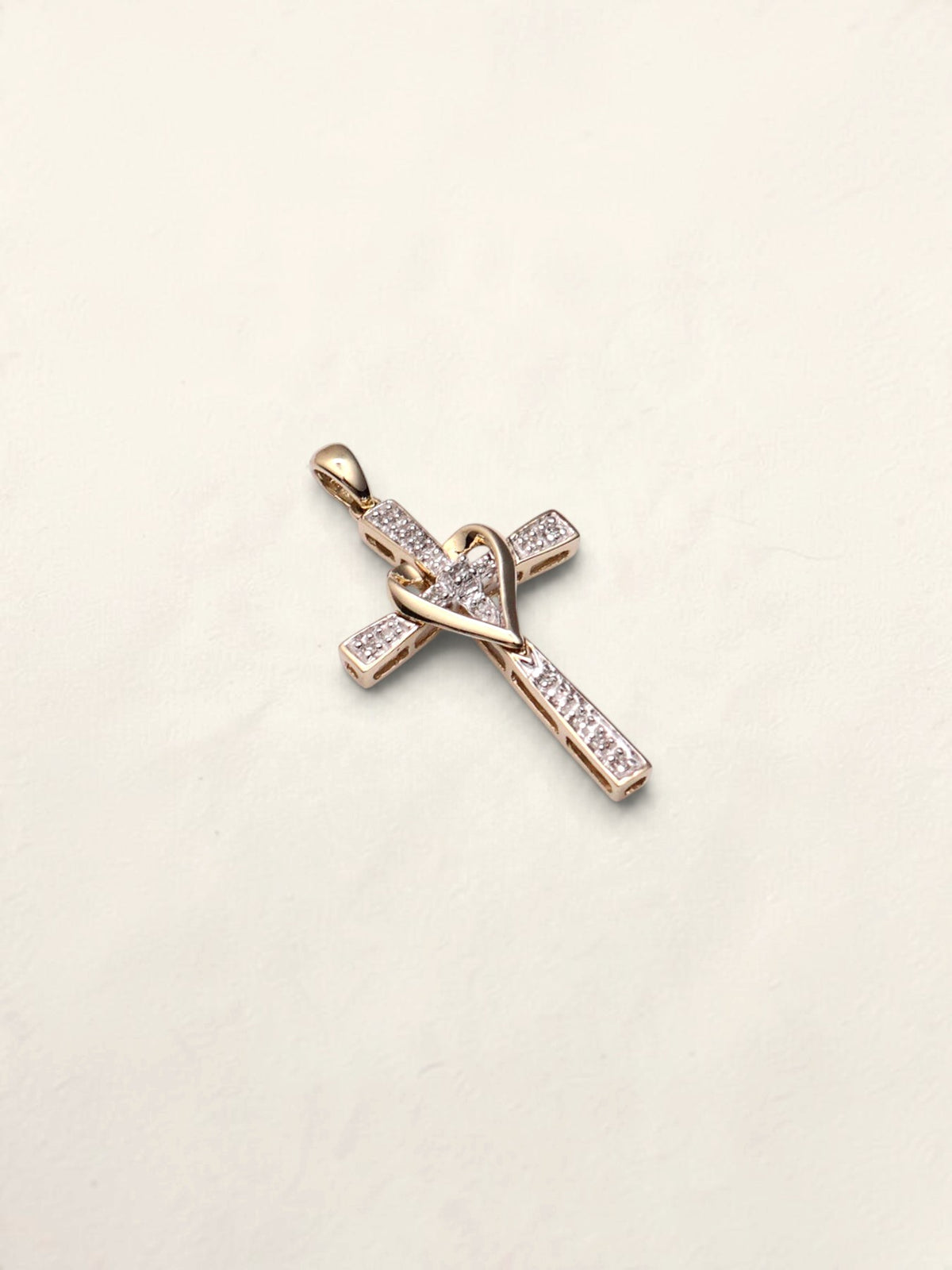 10k Diamond Heart Cross