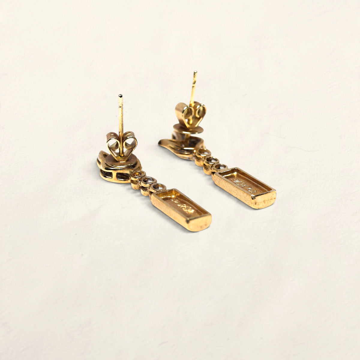 18K Yellow Gold Green Earrings with Diamonds