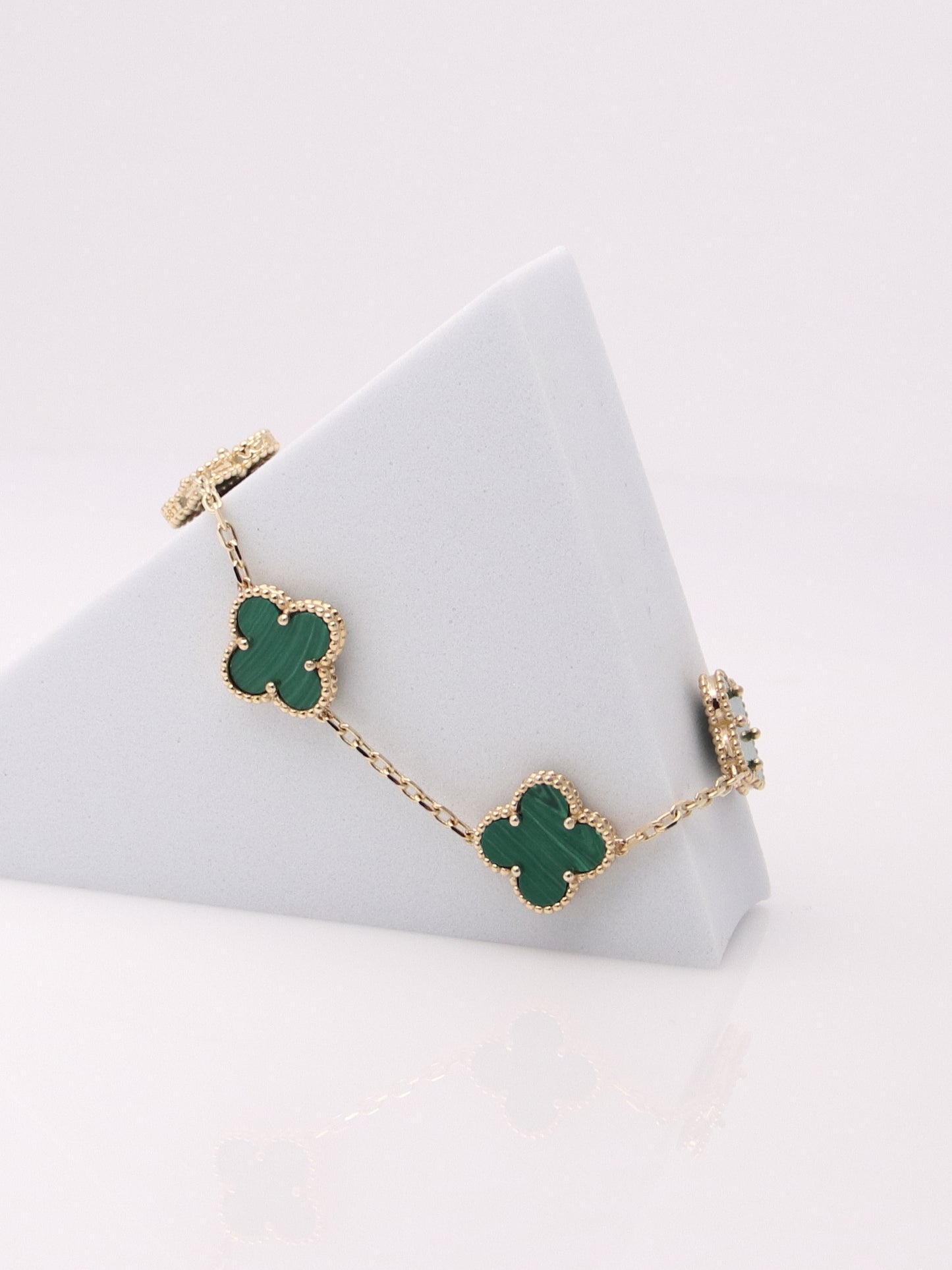 14k Yellow Gold 5 Clover Malachite Bracelet