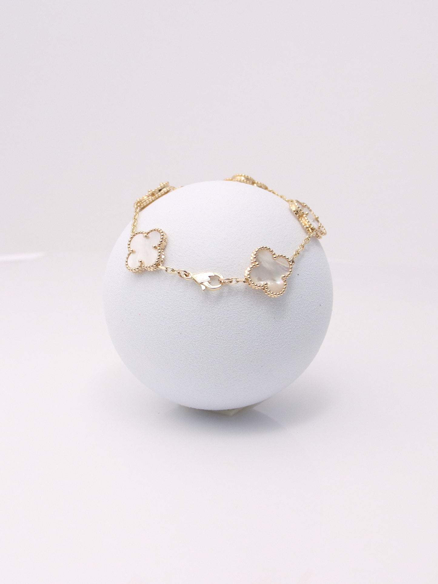 14k Yellow Gold Clover Mother of Pearl Bracelet