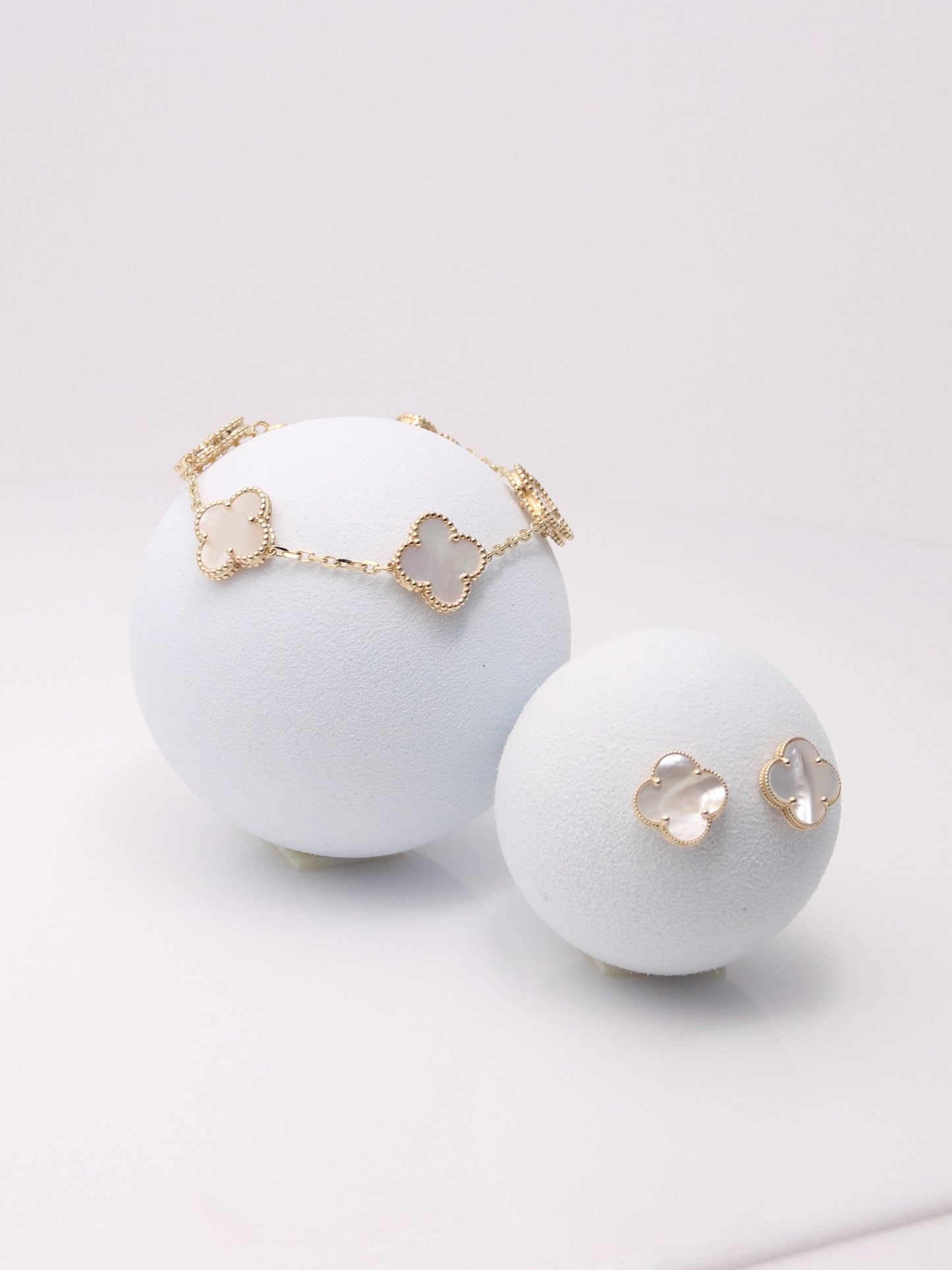 14K Yellow Gold Mother of Pearl Clover Earrings